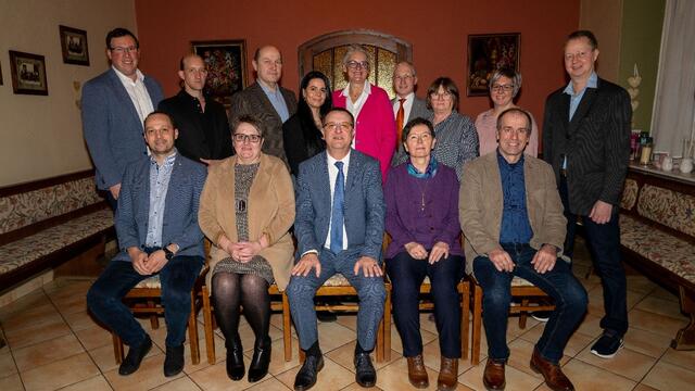 Vorne: Andreas Nowak, Vizebürgermeisterin Anita Mailer, Bürgermeister Wolfgang Schmöger, Erika Wunderl, Bernhard Winklmüller
Hinten stehend: Anton Nichtawitz, Florian Kölbl, Thomas Berner, Corina Haslilnger, Doris Mann, Harald Braun, Christa Mahrhofer, Sonja Knappich und Peter Schleicher. | Foto: Gemeinde Rosenburg-Mold