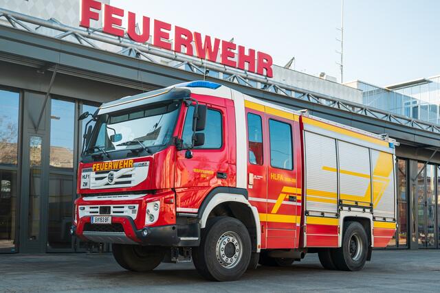 Die Berufsfeuerwehr hofft auf zahlreiche Bewerbungen von Frauen und Männern. Gesucht werden Mitarbeitende im Branddienst. | Foto: Berufsfeuerwehr Graz