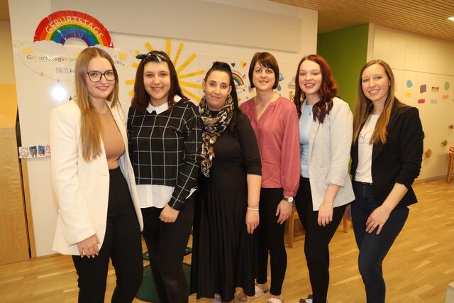 Gut versorgt sind die Kinder beim Team im Kinderzentrum.  | Foto: Schleich