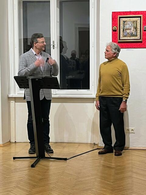 NEOS Representative Matthias Laurenz Gräff mit Loukas Seroglou 