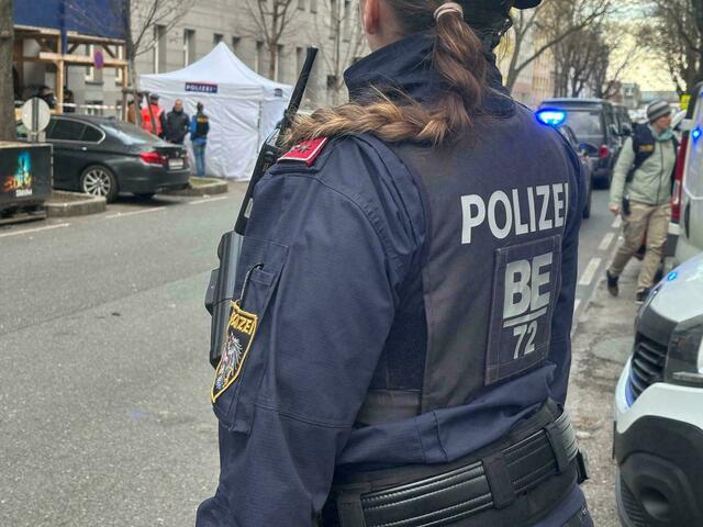 Die Ermittlungen laufen auf Hochtouren. Die Identität und das Alter des Opfers sind nach wie vor unklar. | Foto: Valentina Marinelić/MeinBezirk