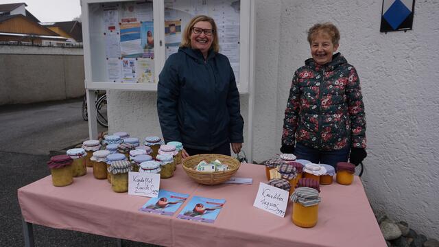 Nach den Gottesdiensten kann Fastensuppe "to go" gegen eine Spende erworben werden. 