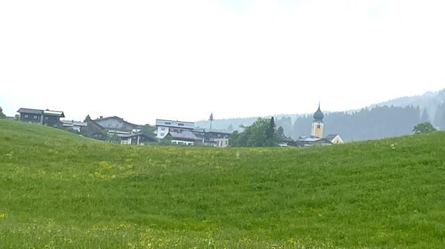 Bischöflicher Besuch in Westendorf. | Foto: Kogler