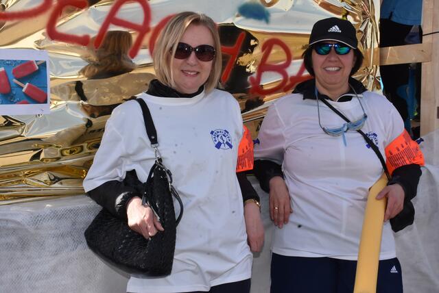 Großer Faschingsumzug am Dienstag, 4. März 2025 durch Bad Kreuzen.  | Foto: Robert Zinterhof