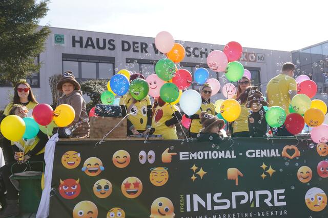 Der Faschingsumzug in Neunkirchen war auch heuer wieder eine fröhliche und bunte Angelegenheit.