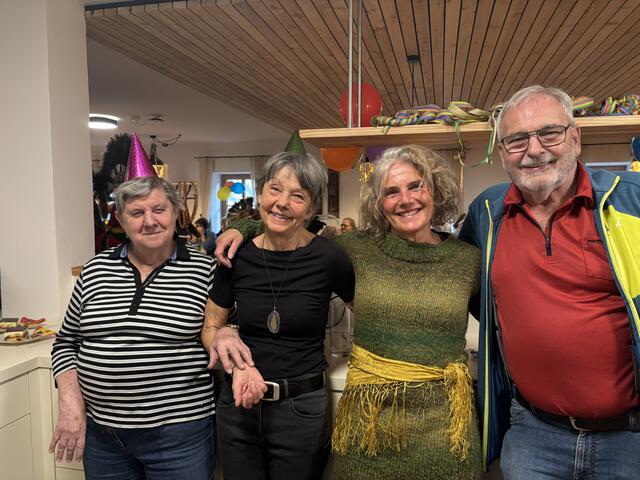 Gerda, Margit, Martina und Herbert sorgten im Leitlhaus dafür, dass es den Gästen an nichts fehlte. | Foto: Kendlbacher