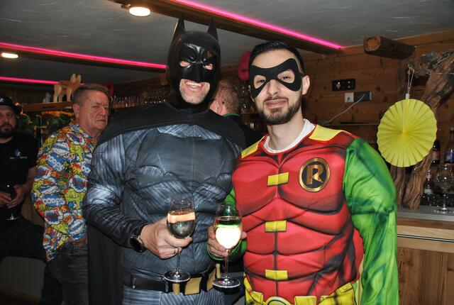 Wenn Batman und Robin den Service übernehmen, ist Erfolg programmiert.  | Foto: Tamara Himsl