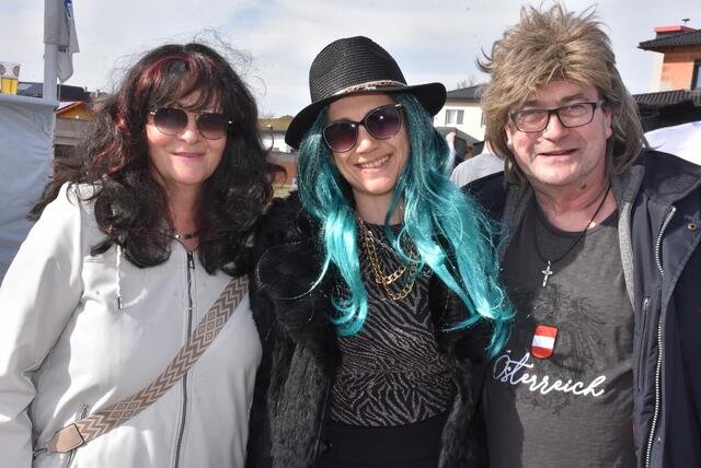 Großer Faschingsumzug am Dienstag, 4. März 2025 durch Bad Kreuzen.  | Foto: Robert Zinterhof