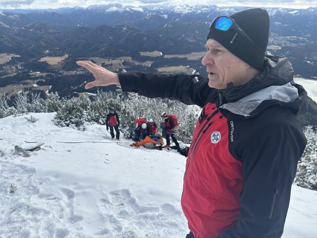 Karl Weber, Co-Landesleiter, gab Einblicke in die fachlichen Aspekte der Rettungsaktionen. | Foto: Gabor Ovari