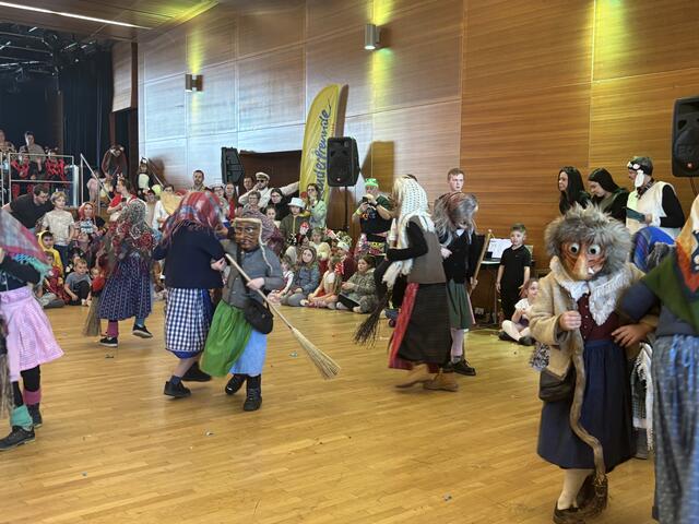 Spaß und Unterhaltung pur – die Kinderfreunde Rum sorgten für ein abwechslungsreiches Programm. | Foto: Kendlbacher