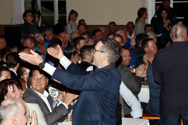 Tosender Beifall für Herbert Kickl in Ried. | Foto: Doms/MeinBezirk