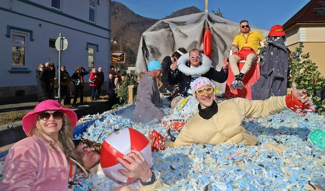 Großer Faschingsumzug in Ebensee. | Foto: Hörmandinger