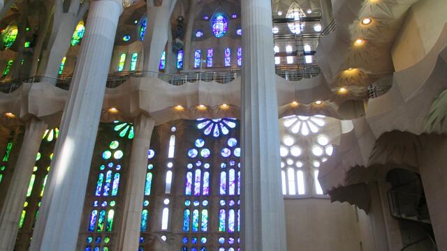 03.05.2014 Barcelona in der Kathedrale Sagrada Familia. Unglaublich schön finde ich!