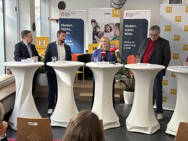 Heute, am 5. März, wurde das neue Kompetenzzentrum für junge obdachlose Menschen offiziell eröffnet.  | Foto: Andreas Pölzl/MeinBezirk