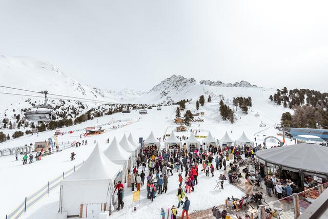 Beste Kulinarik mitten im Skigebiet von Nauders. | Foto: TVB Tiroler Oberland-Nauders/Fabian Schirgi