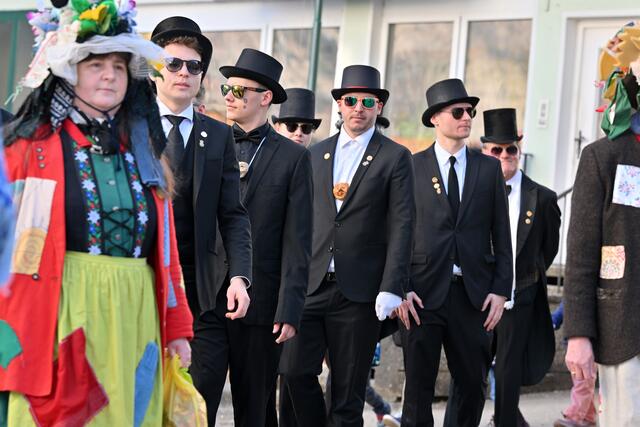 Tradition in Ebsnee: Faschingverbrennen am Aschermittwoch. | Foto: Wolfgang Spitzbart