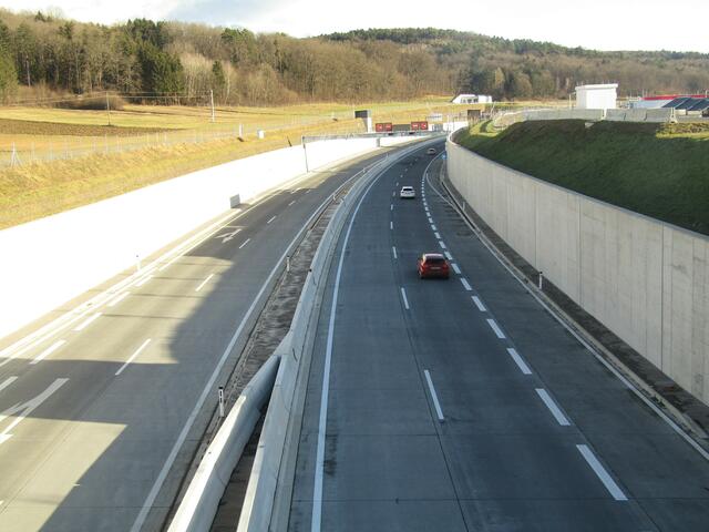 Die West-Etappe der Schnellstraße S 7 wurde im März 2024 eröffnet. | Foto: Peter Sattler