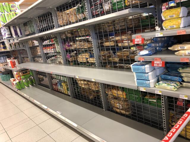 So sahen die Klopapier-Regale im März 2020 aus. | Foto: Foto: Michalka