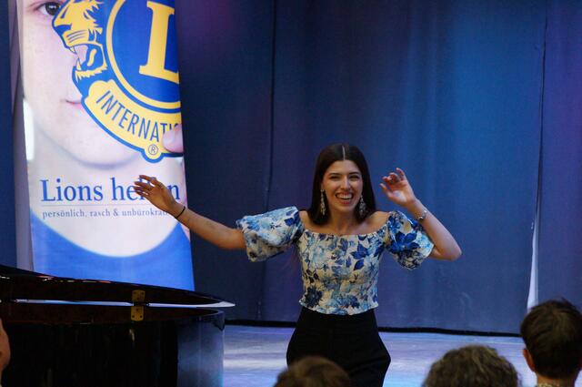 Florentina Serles, Mezzosopranistin der Wiener Staatsoper