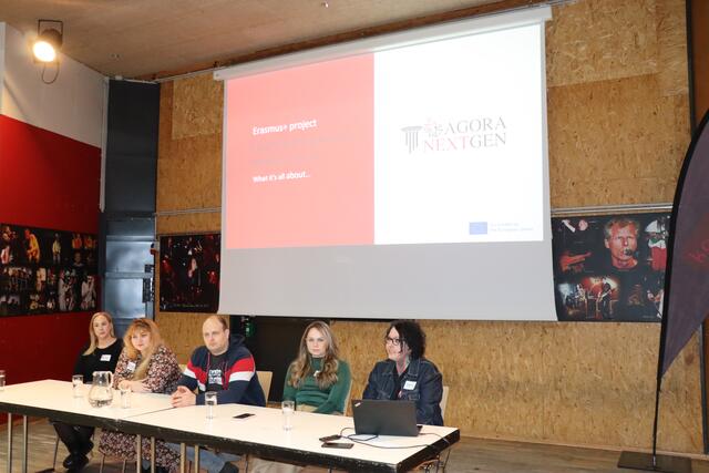 Projektpräsentation in Wörgl: Agora NextGen fördert politische Bildung und Jugendbeteiligung in ganz Europa mit interaktiven Materialien, Schulungen und digitalen Angeboten. | Foto: Nimpf