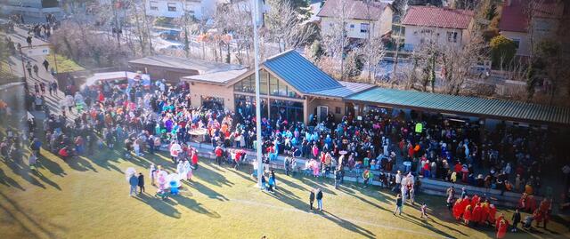 Volles Haus auch am Sportplatz. | Foto: Werner Hackl