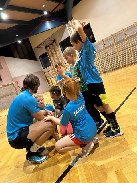 Der Fokus liegt auf der Nachwuchsarbeit. Vor allem die U8-Kinder sind mit voller Freude dabei. | Foto: WSG Wietersdorf