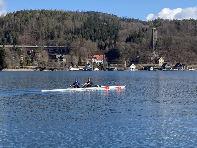 Malerische Kulisse am Wörthersee: Die Albatriden freuen sich über den Saisonstart und die Rückkehr auf den heimischen See. Zu Ostern bietet man zudem eigene Schnupperkurse für 12- bis 14-Jährige. | Foto: privat