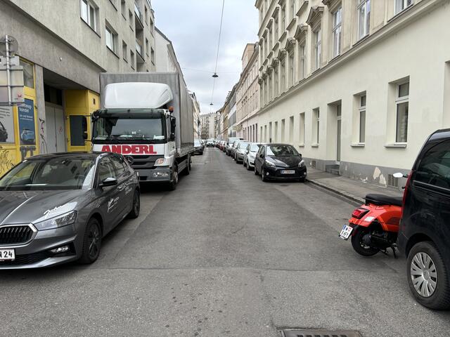 MeinBezirk hat sich erkundigt, was sich die Menschen für den Bezirk wünschen. Oft wurde dabei die derzeitige Parkplatzsituation angesprochen. | Foto: Nathanael Peterlini/MeinBezirk