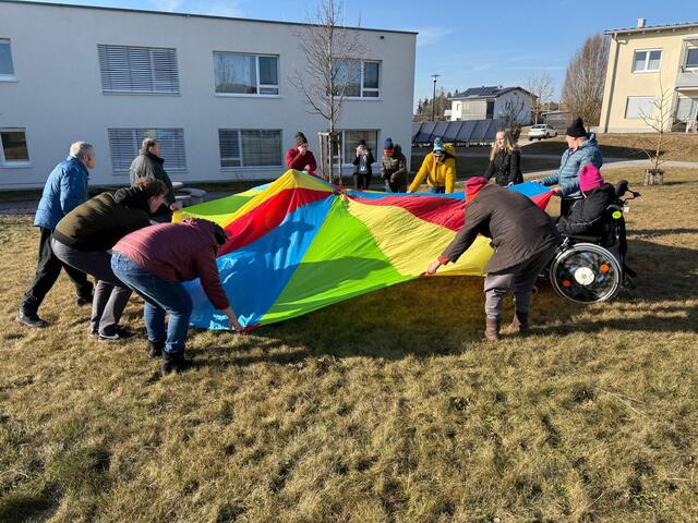 Die Lebenshilfe Oberösterreich informiert über finanzielle Angelegenheiten.
 | Foto:  Lebenshilfe OÖ 