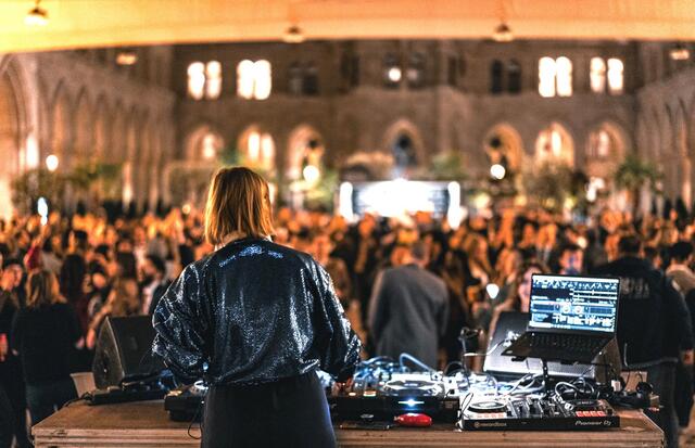 "Weil's g'mocht g'hört": Der 31. Wiener Flüchtlingsball geht am 5. April im Rathaus über die Bühne. | Foto: Philipp Laubender