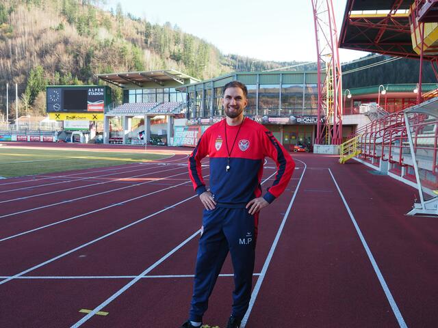 Ein Arbeitsplatz von Matthias Puschl, das Alpenstadion Kapfenberg. | Foto: Gaube