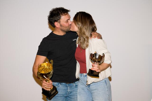 Küsschen der Eheleute Gehring alias Mr &amp; Ms Smith. | Foto: SC Lechaschau