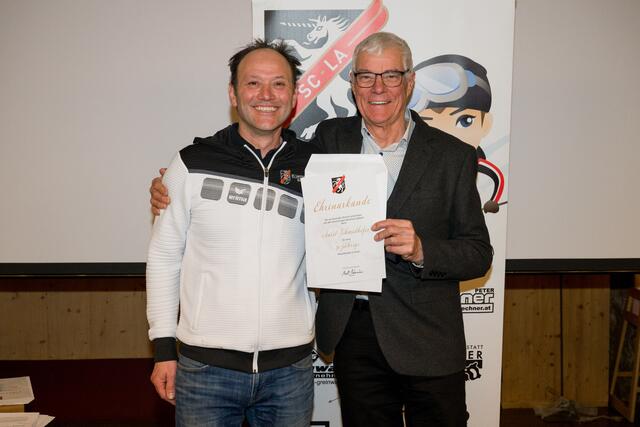 Martin Hohenrainer wurde für 25 Jahre geehrt und Aurel Schmidhofer für 40 Jahre. | Foto: SC Lechaschau