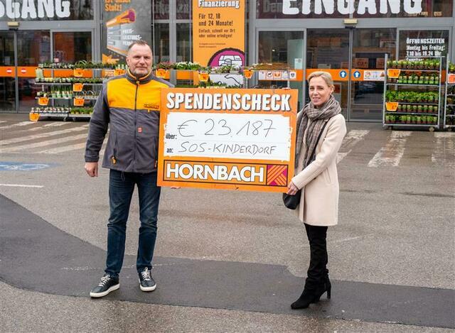 DI Marek Thiemel / Barbara Böck, BA, Unternehmenskooperationen SOS-Kinderdorf.  | Foto: HORNBACH