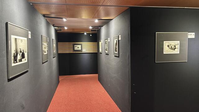 Im örtlichen Tourismusverband gibt es eine Fotoausstellung anlässlich 60 Jahre "The Beatles", „Help!“ und Obertauern.  | Foto: pjw