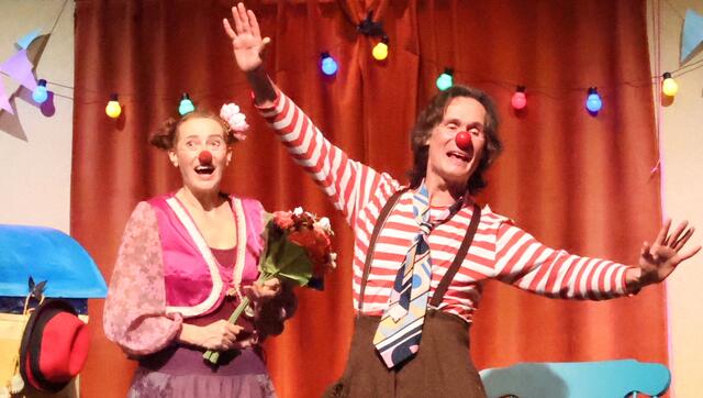 Theaterstück für Kinder „Die dumme Augustine“ im Kultursaal Grünbach. | Foto: Theater Tabor Ottensheim