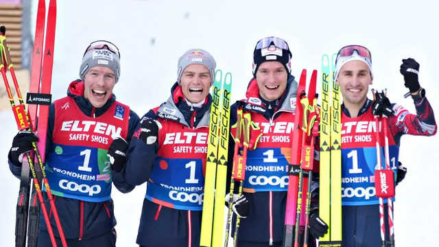 Johannes Lamparter (2. v. l.) jubelt mit seinen Teamkollegen Franz-Josef Rehrl, Martin Fritz und Fabio Obermeyr über die Silbermedaille im Team-Bewerb bei der Nordischen Ski-WM in Trondheim. Österreichs Kombinierer zeigten eine starke Leistung und mussten sich nur knapp der Konkurrenz geschlagen geben. | Foto: Apa/Georg Hochmuth