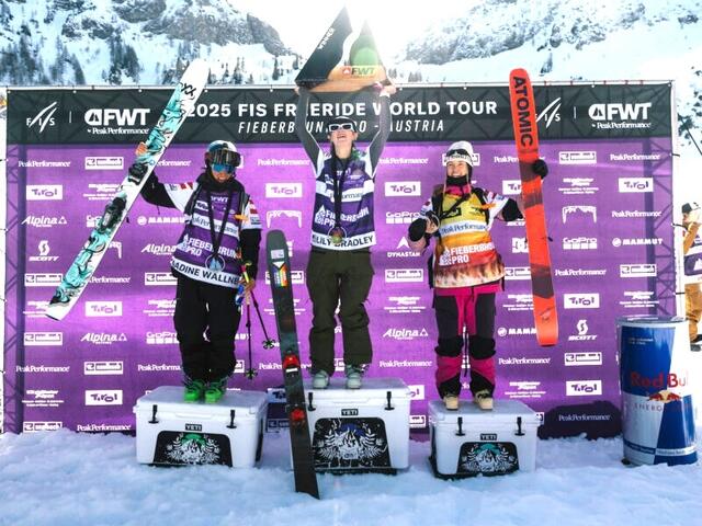 Damen-Podest Ski. | Foto: FWT/Bernard