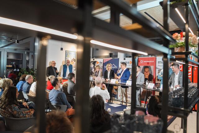 Fazit der Diskussion: Von Außen betrachtet herrscht oft eisige Stimmung im Gemeinderat. Es gibt jedoch gegenseitige Wertschätzung. | Foto: Ekatarina Paller