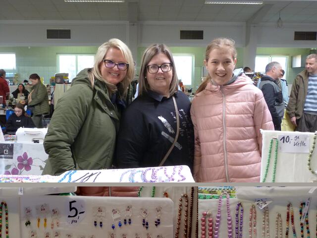 Für jeden Geschmack gab es zahlreiche Schmuckstücke. 