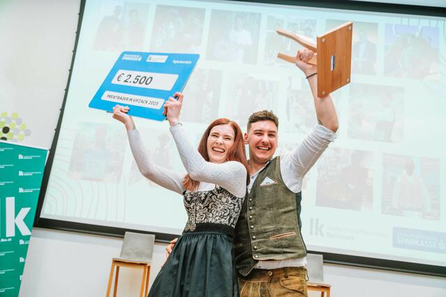 Verena Schöllauf und Bernhard Moitzi aus Obdach sind die strahlenden Sieger des "Vifzack 25" | Foto: LK Steiermark
