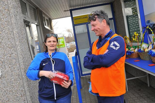 Manuela Cap mit GR.Robert Maier (FPÖ Sooss) | Foto: mamaraZZa photo