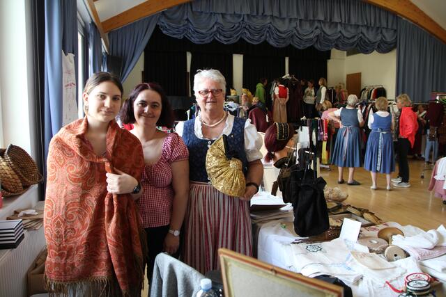 Die Frauen der Goldhaubengruppe Scharten