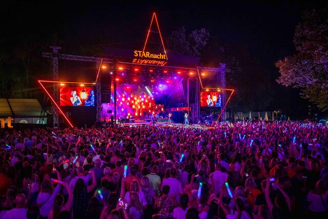 Zahlreiche Gäste kommen zur STARnacht am Wörthersee, um große Künstler und Künstlerinnen zu sehen.  | Foto: krivograd/ipmedia