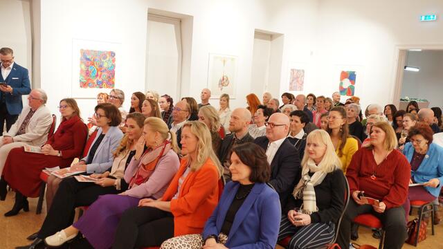 Das Kunsthaus Köflach war bei auf den letzten Platz vollbesetzt. | Foto: Schrapf