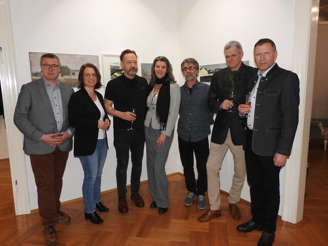 Leo Ramharter, Christina Ruisinger, Künstler Matthias Bade, Galeristin Doris Hauser, Künstler Jürgen Engelmayr, Künstler Markus Schlee, Stefan Lang (von links nach rechts) | Foto: Hauser 