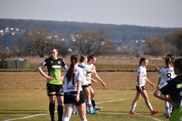 Verdienter Ausgleich durch Leonie Pinter (Mitte) | Foto: Michael Strini