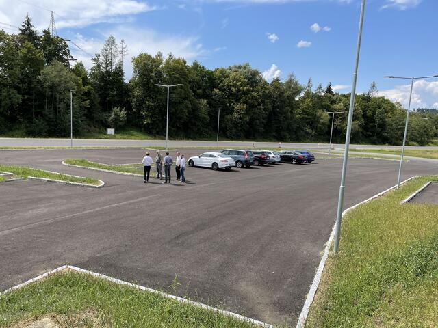 Überdachte P&amp;R-Anlage: Hier sollen 150 Parkplätze in ein Sonnenkraftwerk verwandelt werden. | Foto: RegionalMedien Steiermark