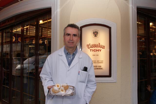 Die Eismarillenknödel von Kurt Tichy sind immer noch der Renner. (Archiv) | Foto: Beigl
