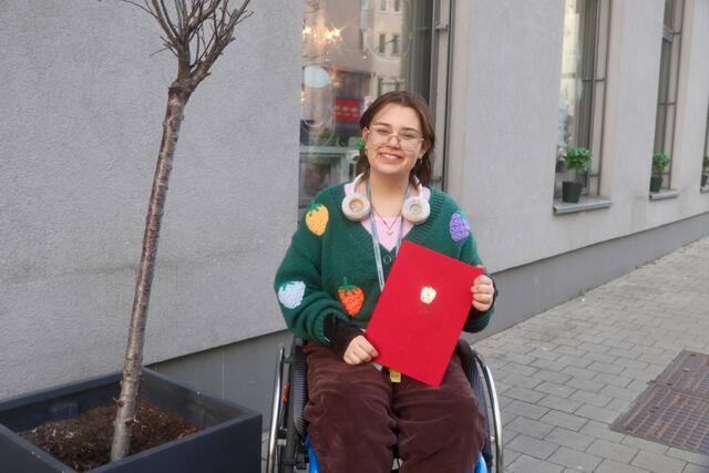 Esther Hofbäck hat vergangenes Jahr den Jugendredewettbewerb gewonnen. Dieses Jahr sitzt sie in der Jury. | Foto: Ulrike Kozeschnik-Schlick